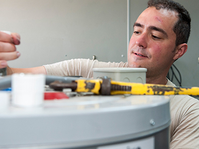 Hot water heater